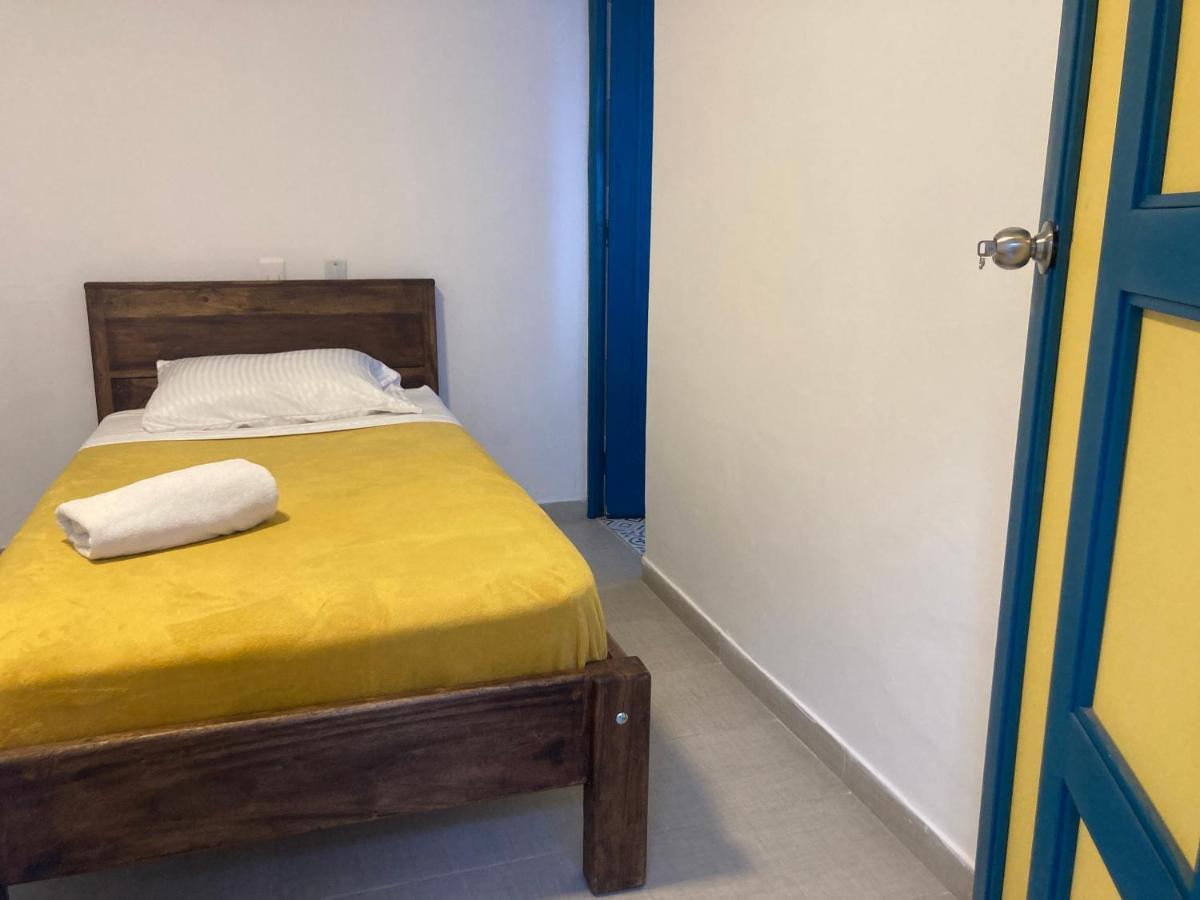 Hostal Casa Lantana La Candelaria Богота Екстер'єр фото